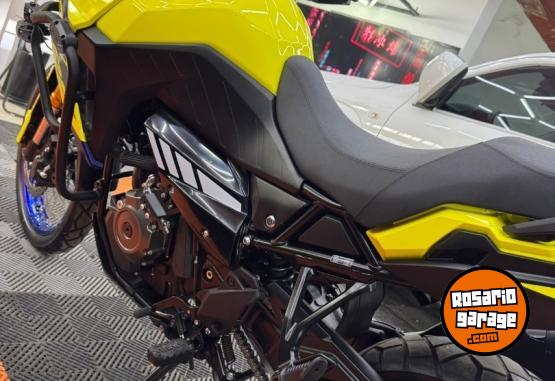 Motos - Suzuki VSTROM 800 2026 Nafta 3900Km - En Venta
