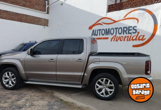 Camionetas - Volkswagen AMAROK HIGHLINE 4X4 AT 2022 Diesel 121520Km - En Venta