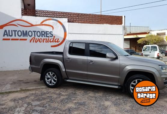 Camionetas - Volkswagen AMAROK HIGHLINE 4X4 AT 2022 Diesel 121520Km - En Venta