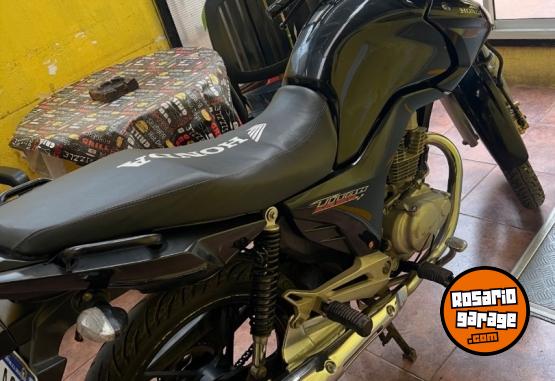 Motos - Honda New titan 2018 Nafta 32Km - En Venta