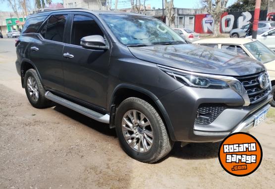 Camionetas - Toyota SW4 SRX 2.8 2021 Diesel 102400Km - En Venta