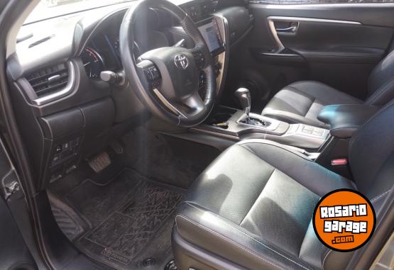 Camionetas - Toyota SW4 SRX 2.8 2021 Diesel 102400Km - En Venta