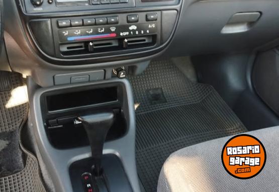 Autos - Honda civic 1997 Nafta 257000Km - En Venta