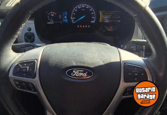 Camionetas - Ford limited 4x4 dc 3.2 2021 Diesel 86000Km - En Venta