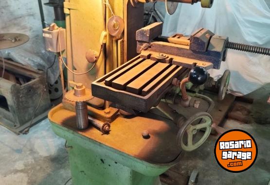 Otros - Fresadora Horizontal Industrial con morsa - En Venta