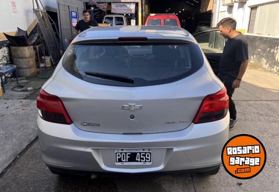 Autos - Chevrolet ONIX 2017 Nafta 102500Km - En Venta