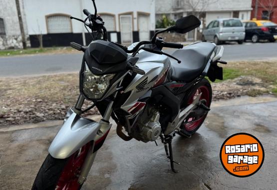 Motos - Honda Twister 2022 Nafta 29000Km - En Venta
