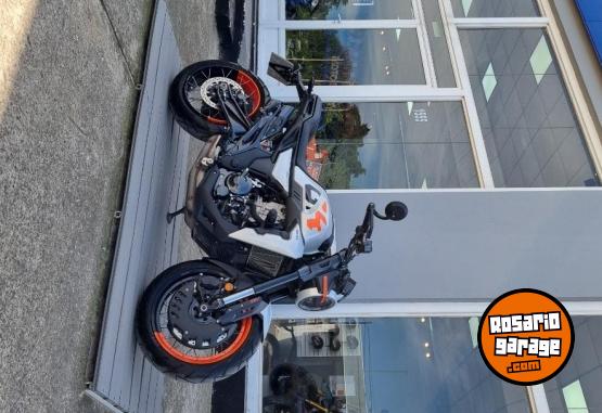 Motos - Zontes GK 350 2024 Nafta 4324Km - En Venta