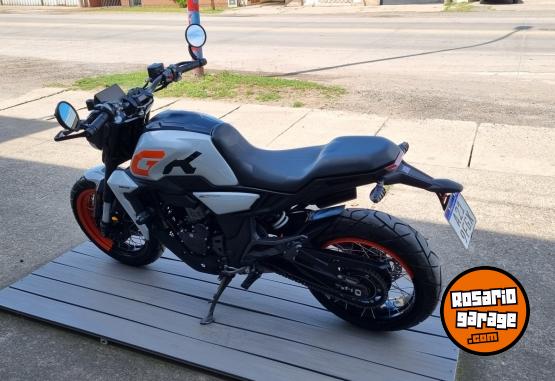 Motos - Zontes GK 350 2024 Nafta 4324Km - En Venta