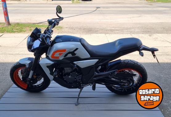 Motos - Zontes GK 350 2024 Nafta 4324Km - En Venta