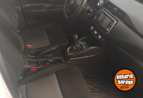 Autos - Nissan Versa Sensei 1.8 MT 2024 Nafta 56000Km - En Venta