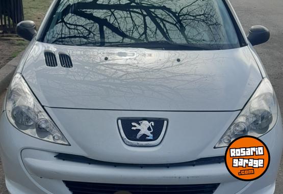 Autos - Peugeot 207. 1.4 Active. 5 puerta 2013 GNC 122000Km - En Venta