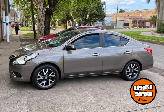 Autos - Nissan Versa 2018 Nafta 80000Km - En Venta