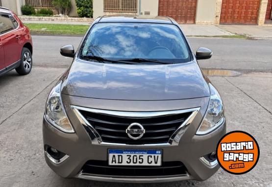 Autos - Nissan Versa 2018 Nafta 80000Km - En Venta