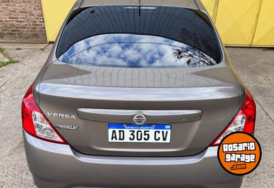 Autos - Nissan Versa 2018 Nafta 80000Km - En Venta
