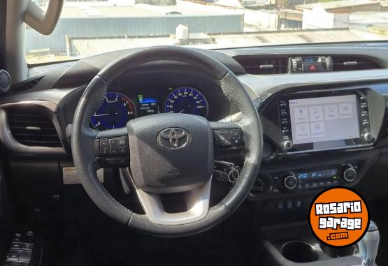 Camionetas - Toyota Hilux SRV 4x4 AT6 2020 Diesel 150000Km - En Venta