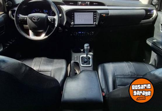 Camionetas - Toyota Hilux SRV 4x4 AT6 2020 Diesel 150000Km - En Venta