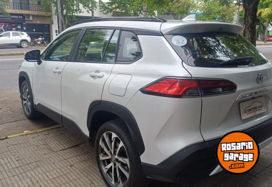 Autos - Toyota Corolla cross 2022 Nafta 100000Km - En Venta