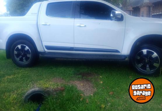Camionetas - Chevrolet S10 HIGH COUNTRY 2016 Diesel 219000Km - En Venta