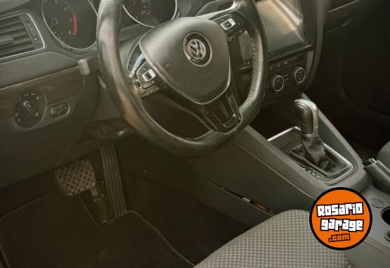 Autos - Volkswagen VENTO ADVANCE PLUS 2.5 2016 Nafta 177000Km - En Venta