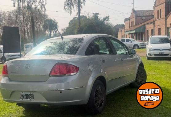 Autos - Fiat LINEA 1.8 HLX 16V 2012 Nafta 239000Km - En Venta