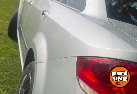 Autos - Fiat LINEA 1.8 HLX 16V 2012 Nafta 239000Km - En Venta
