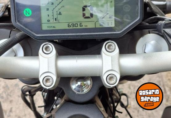Motos - Benelli 180 CC S 2022 Nafta 6906Km - En Venta