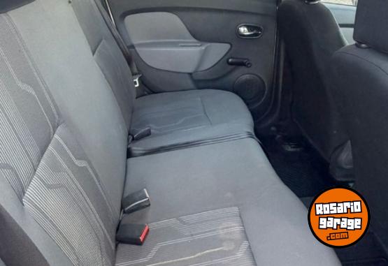 Autos - Renault LOGAN 1.6 EXPRESSION 2014 Nafta 107000Km - En Venta