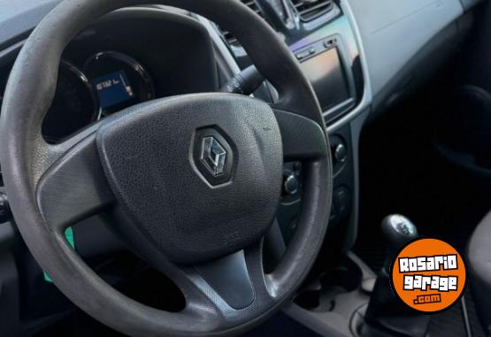 Autos - Renault LOGAN 1.6 EXPRESSION 2014 Nafta 107000Km - En Venta