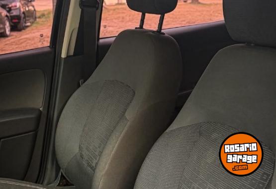 Autos - Fiat PALIO 1.4 ATTRACTIVE 8V 2017 Nafta 76000Km - En Venta