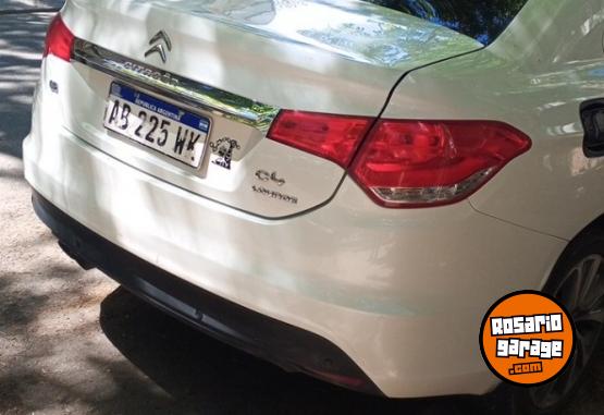 Autos - Citroen C4 lounge thp 2017 Nafta 123500Km - En Venta