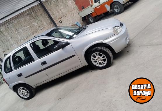 Autos - Chevrolet Corsa GL 1.6 - Sedan 2000 Nafta 286335Km - En Venta