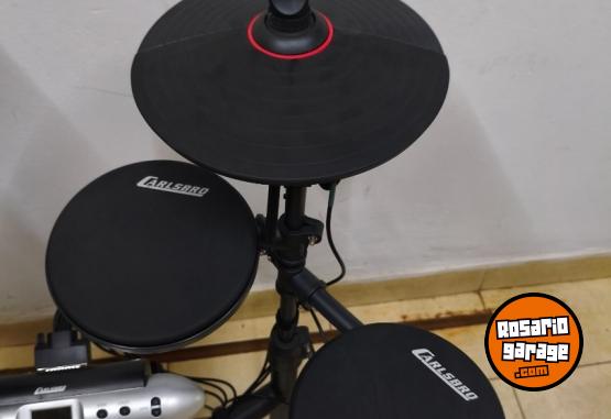 Instrumentos Musicales - Bater�a Elect�nica Carlsbro CD 130 - En Venta
