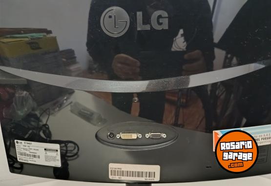 Informática - Monitor LG Flatron 19 pulgadas - En Venta