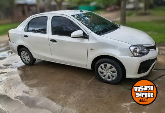 Autos - Toyota Etyos xs 2018 Nafta 107000Km - En Venta