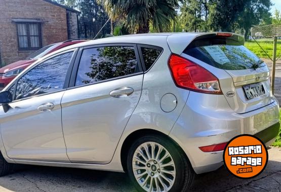 Autos - Ford Fiesta SE 2016 Nafta 85200Km - En Venta