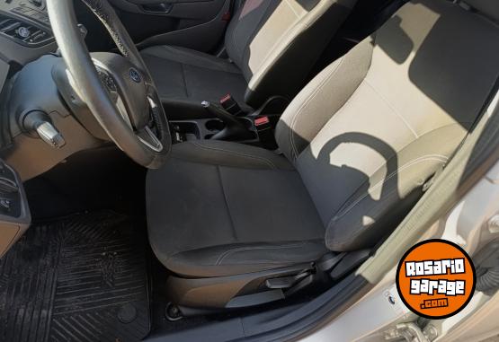 Autos - Ford Fiesta SE 2016 Nafta 85200Km - En Venta
