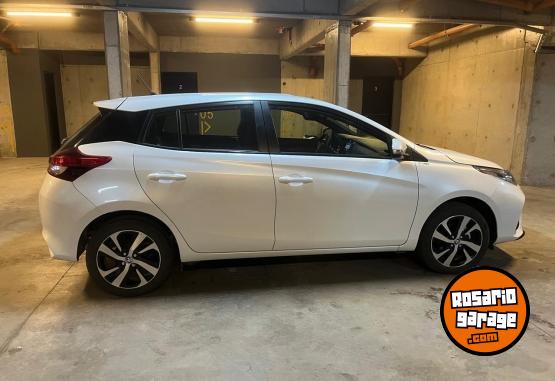 Autos - Toyota Yaris xls pack CVT 2023 Nafta 45000Km - En Venta
