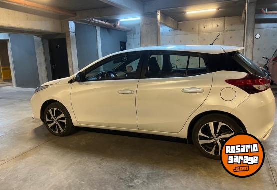 Autos - Toyota Yaris xls pack CVT 2023 Nafta 45000Km - En Venta