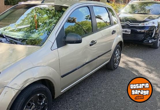 Autos - Ford Fiesta 2005 ambiente 2025 Nafta 200000Km - En Venta