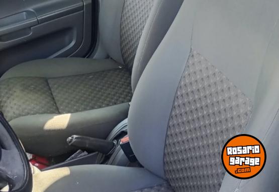 Autos - Ford Fiesta 2005 ambiente 2025 Nafta 200000Km - En Venta