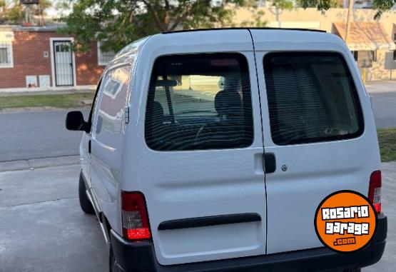 Utilitarios - Peugeot PARTNER 2017 Diesel 138000Km - En Venta
