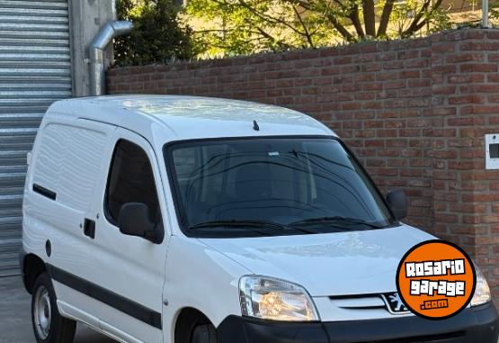 Utilitarios - Peugeot PARTNER 2017 Diesel 138000Km - En Venta