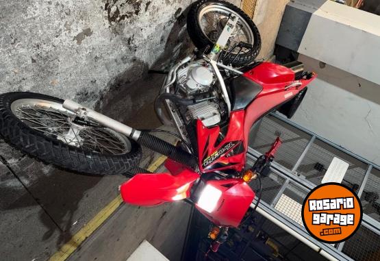Motos - Honda Tornado 250 2006 Nafta 42000Km - En Venta