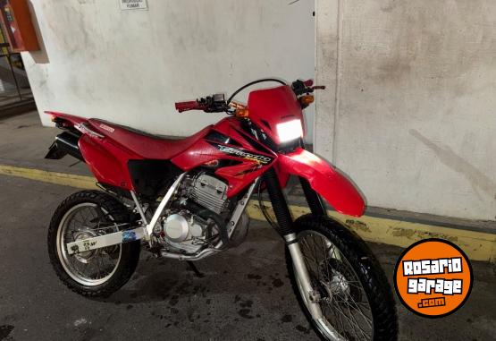 Motos - Honda Tornado 250 2006 Nafta 42000Km - En Venta