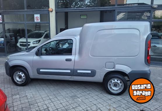 Utilitarios - Fiat Fiorino 1.4 2018 Nafta 148000Km - En Venta