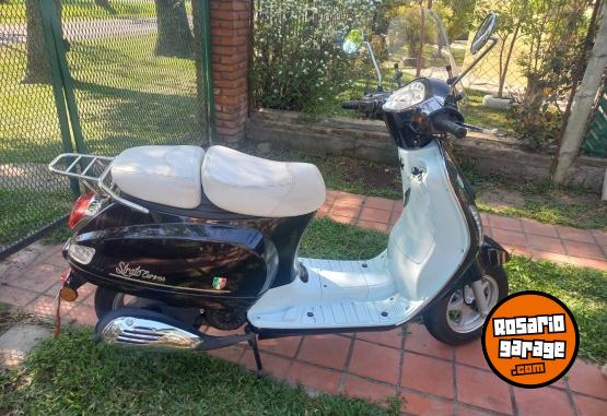 Motos - Motomel 2023 strato euro 2023 Nafta 102802Km - En Venta