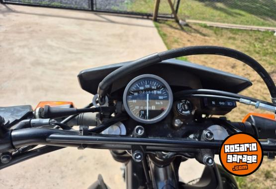 Motos - Suzuki Dr 640 2024 Nafta 2300Km - En Venta