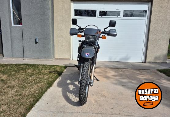 Motos - Suzuki Dr 640 2024 Nafta 2300Km - En Venta
