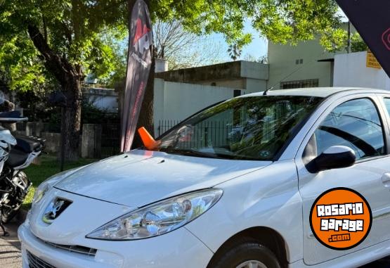 Autos - Peugeot 207 allure 2013 Nafta 81000Km - En Venta